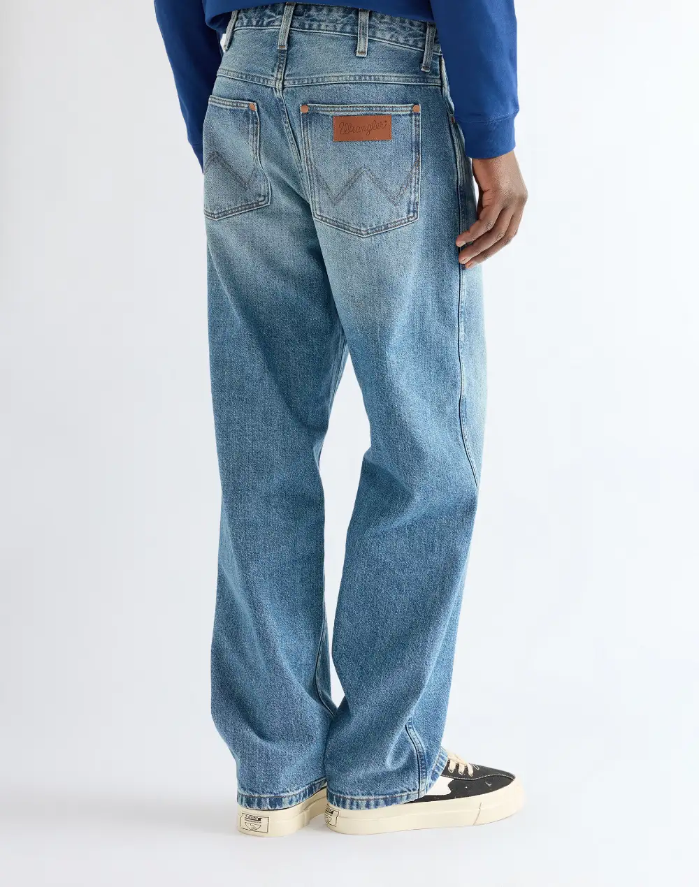 ג׳ינס בגזרת Loose Straight – תמונה 3