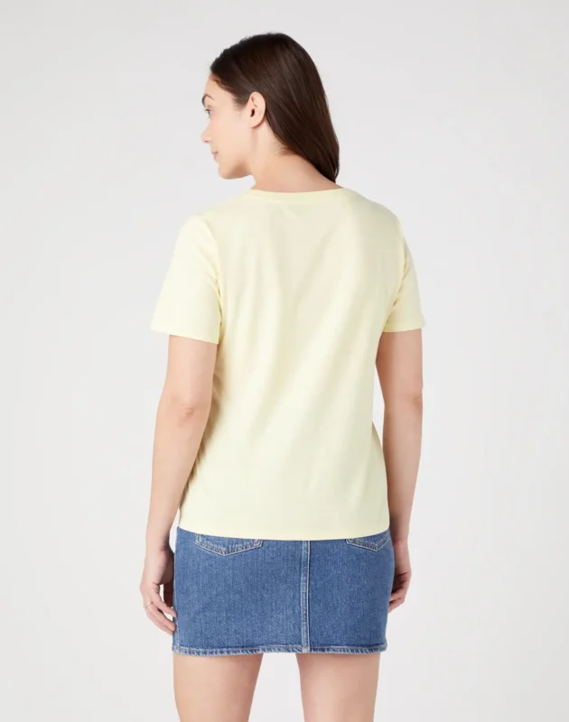 חולצה קצרה עם לוגו