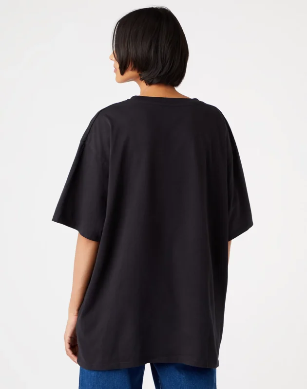 חולצה קצרה בגזרת אוברסייז