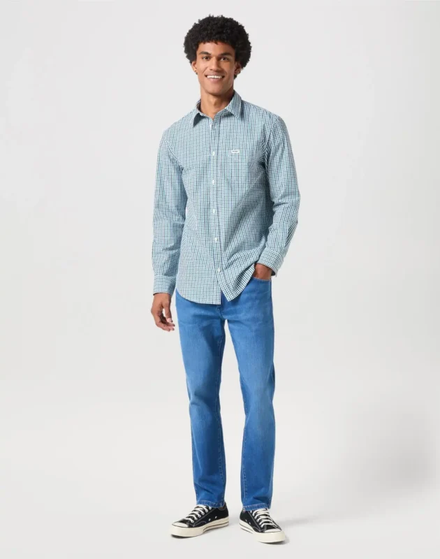 ג’ינס LARSTON בגזרת SLIM TAPERED