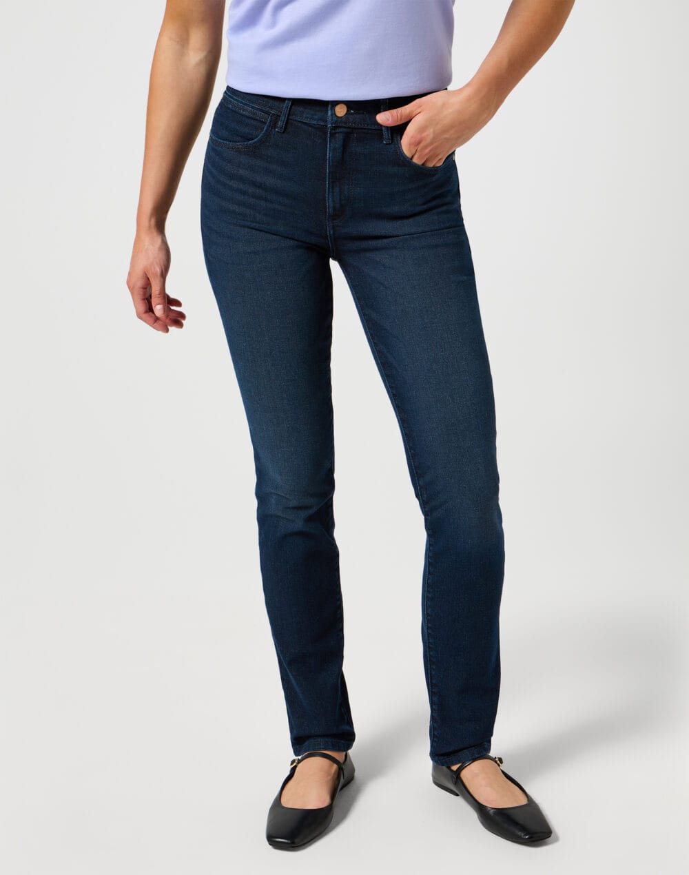 ג’ינס בגזרת SLIM