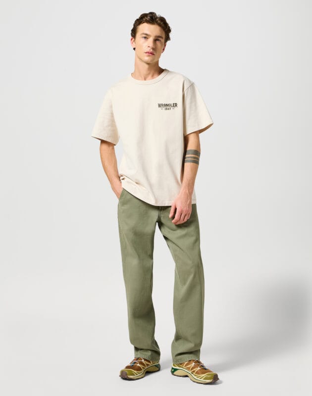 מכנסי CHINO בגזרת RELAXED