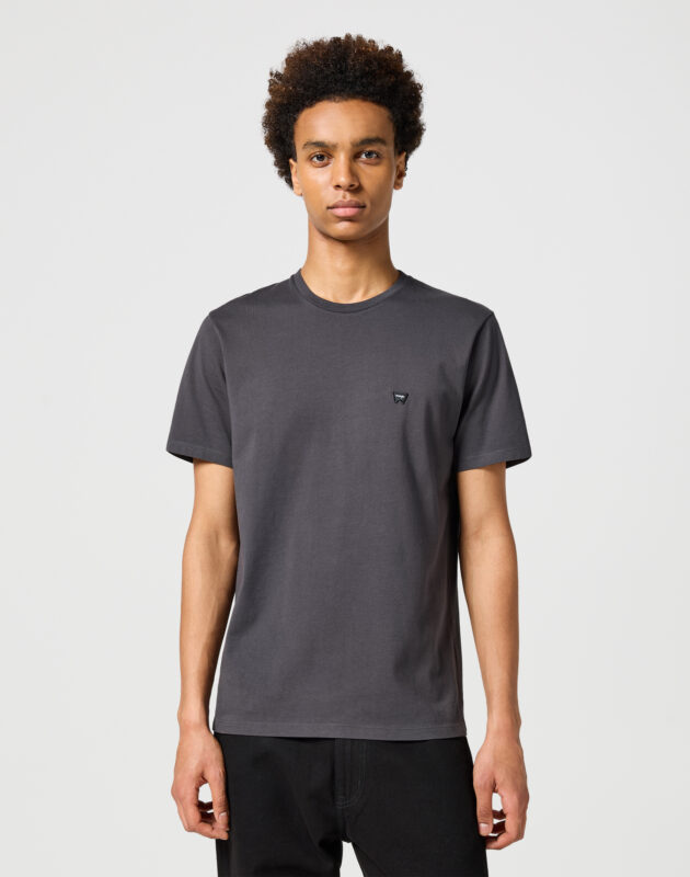 חולצת טי שירט קצרה