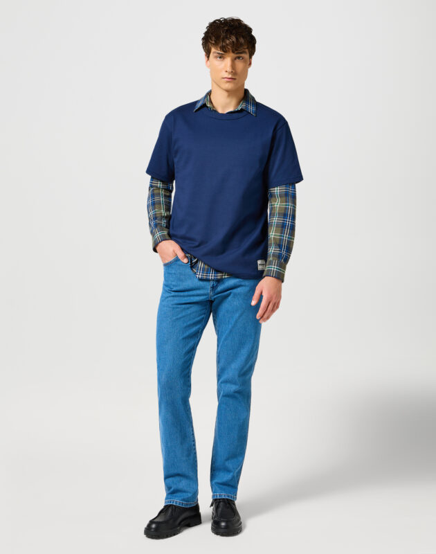 חולצת טי שירט קצרה