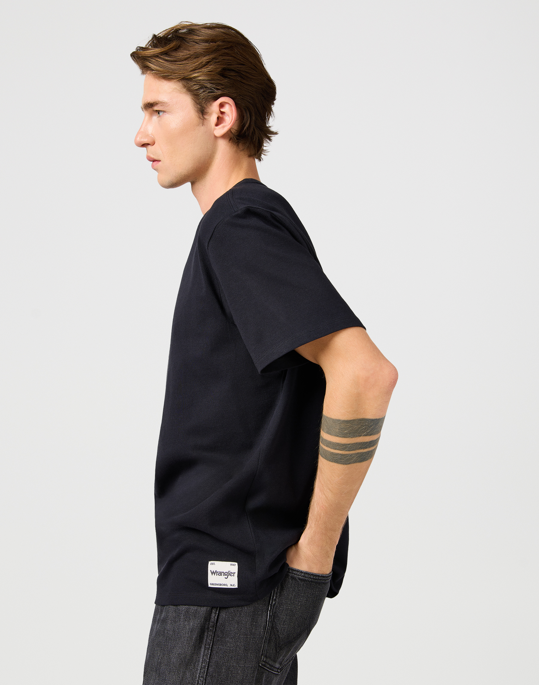 חולצת טי שירט קצרה – תמונה 4