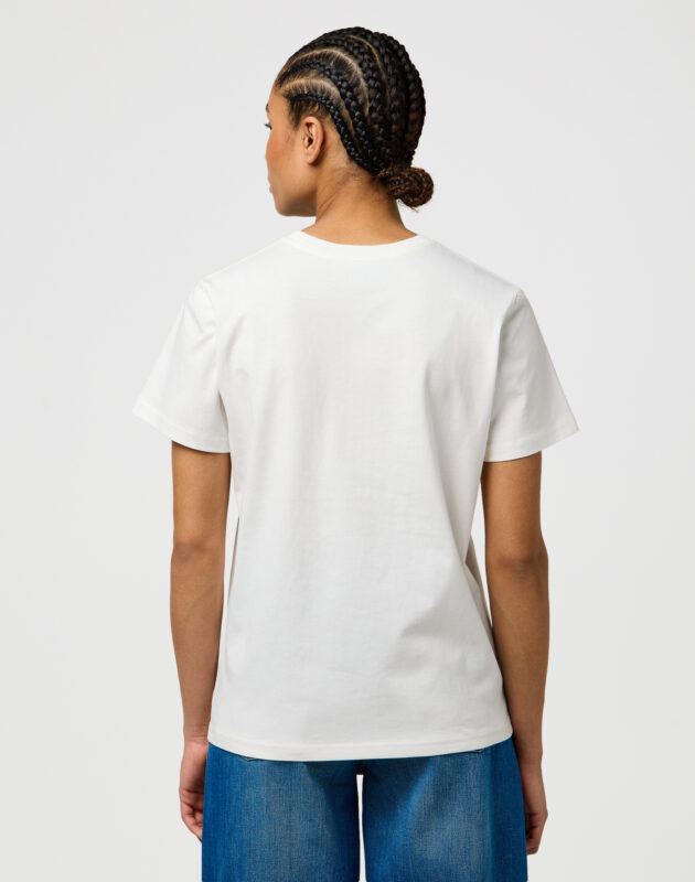 חולצת טי שירט קצרה