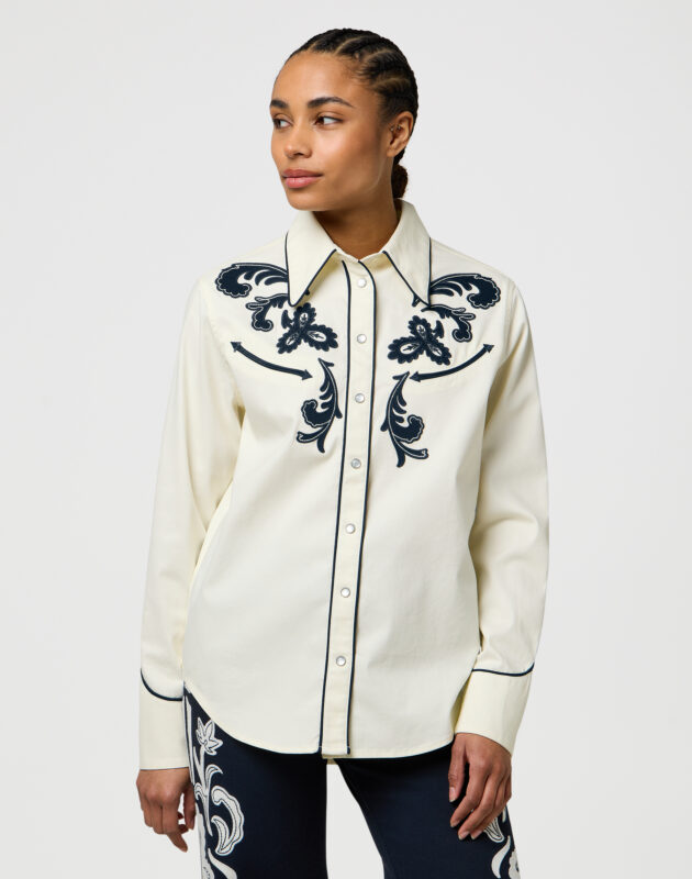 חולצת בוקרים עם טוויסט מעוצב