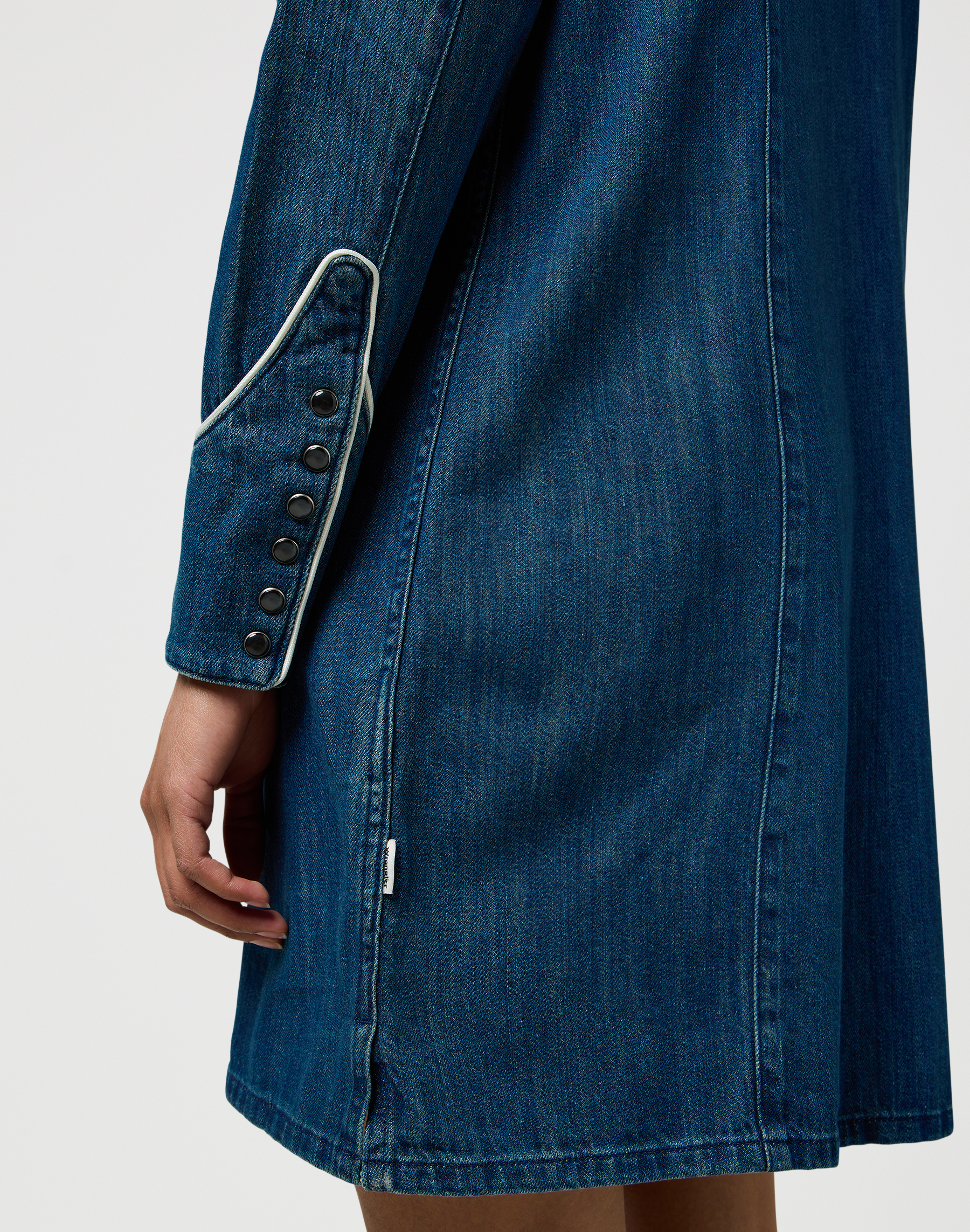 שמלת ג'ינס מכופתרת – תמונה 7