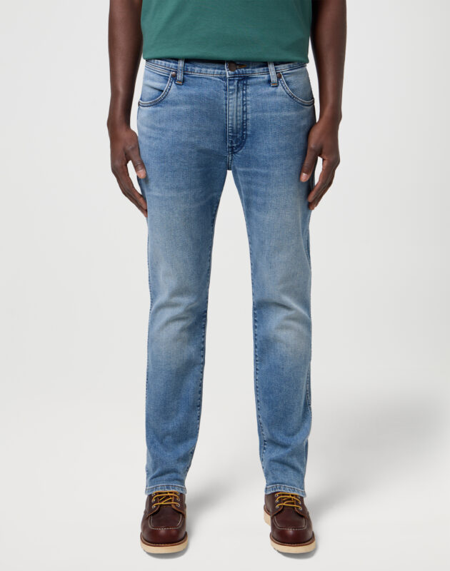 ג’ינס Larston בגזרת Slim Tapered