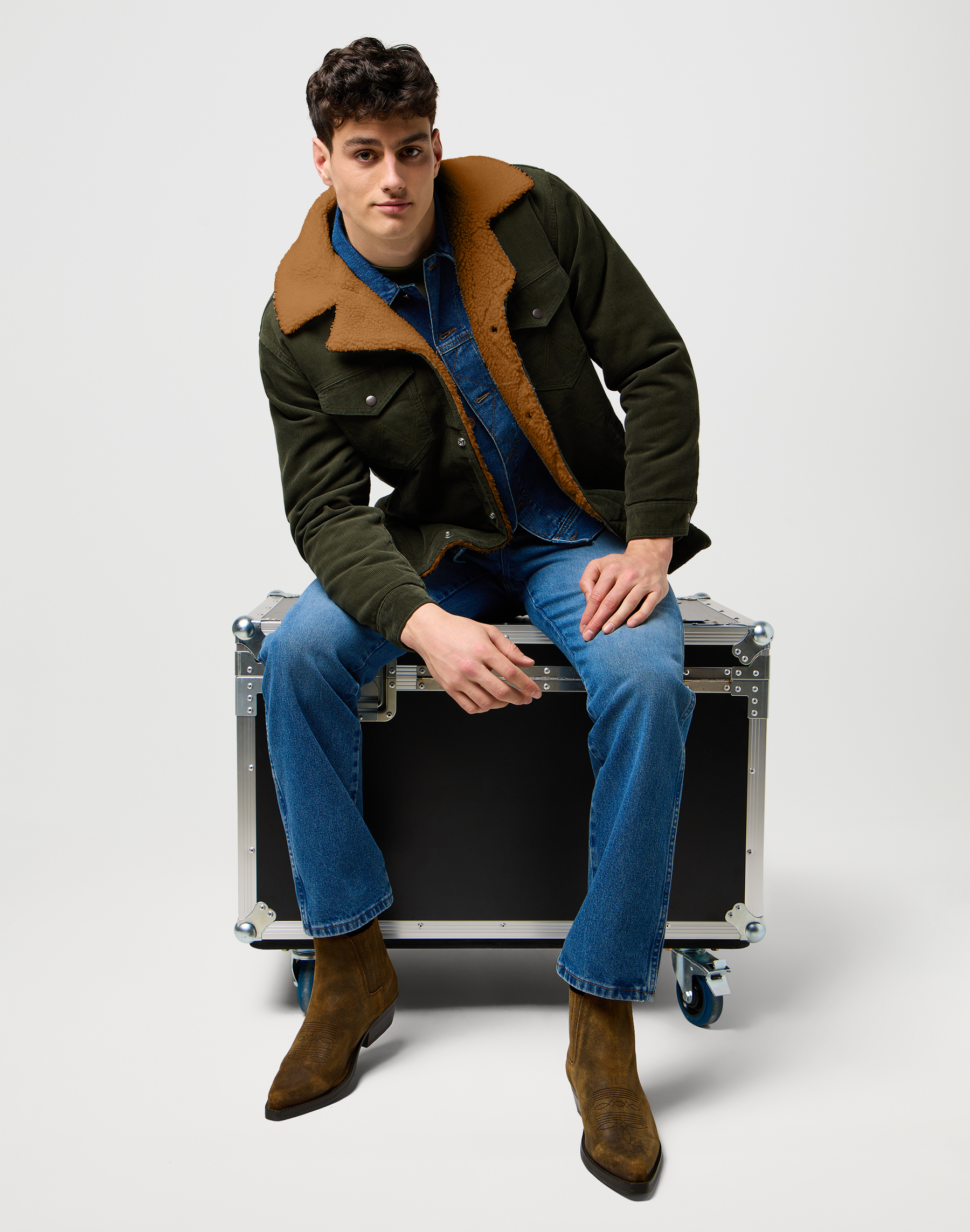 מעיל ג'ינס אייקוני – תמונה 6