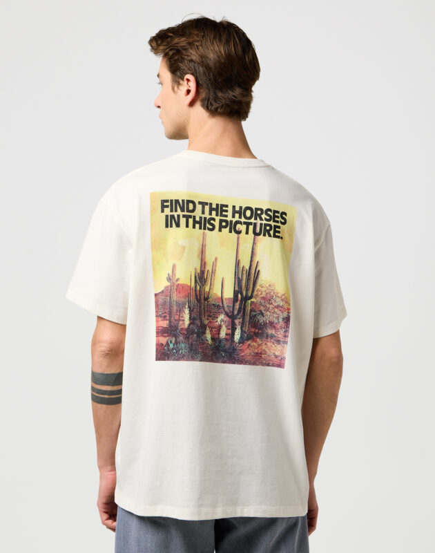 חולצת טי שירט קצרה