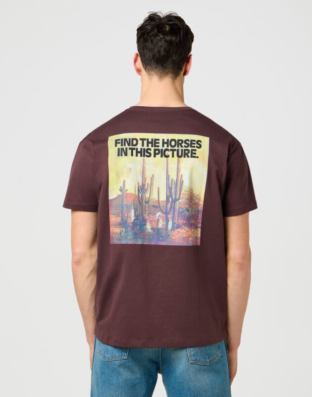 חולצת טי שירט קצרה