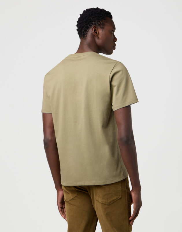 חולצת טי שירט קצרה