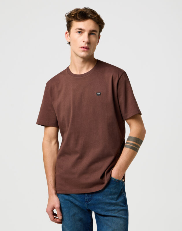 חולצת טי שירט קצרה