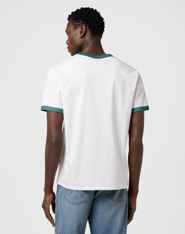 חולצת טי שירט קצרה