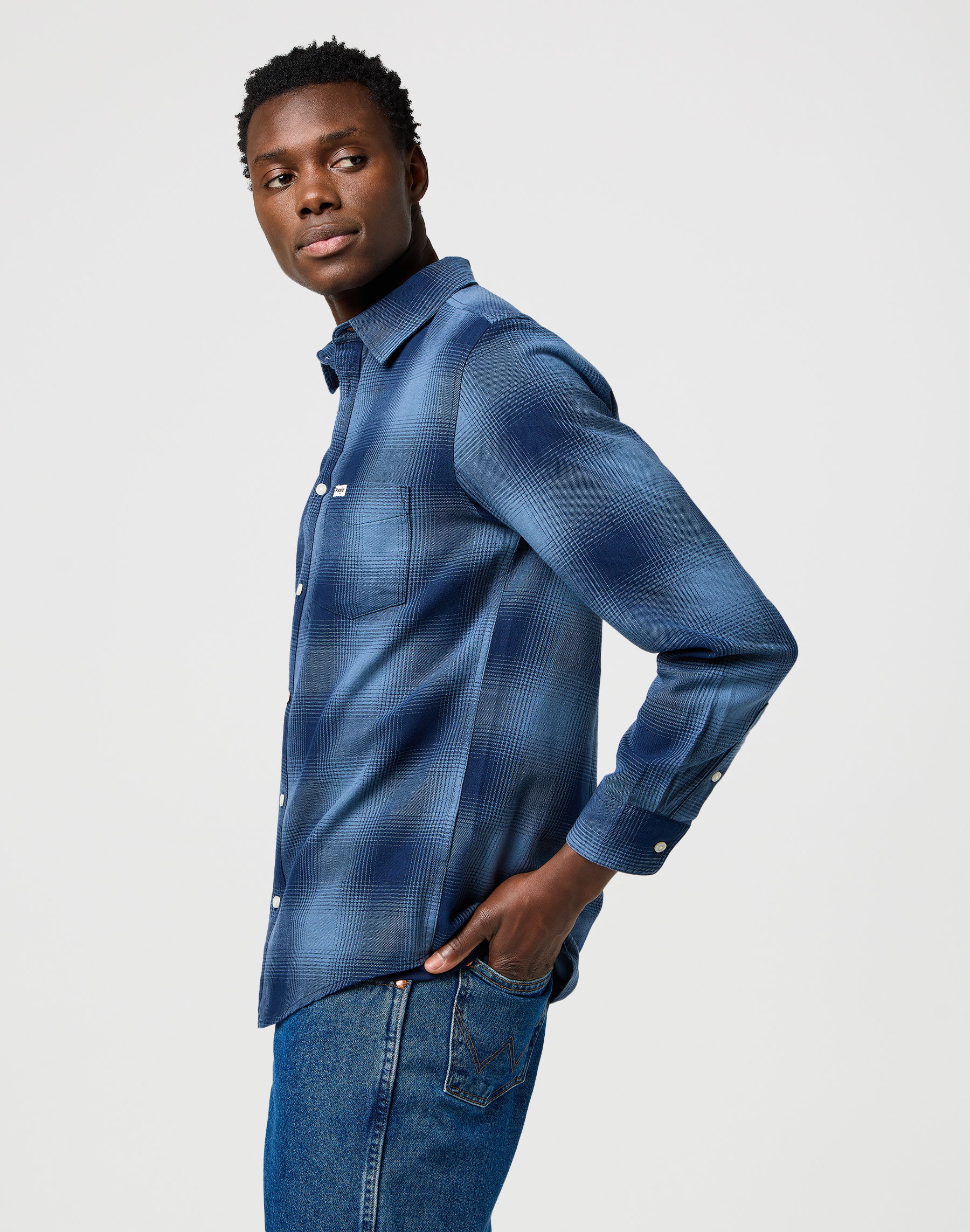 חולצה מכופתרת ארוכה – תמונה 5