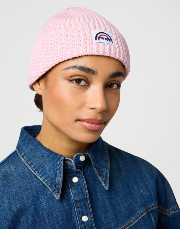 כובע צמר ורוד בגזרה שטוחה