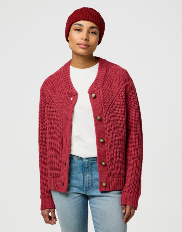 כובע צמר בצבע אדום