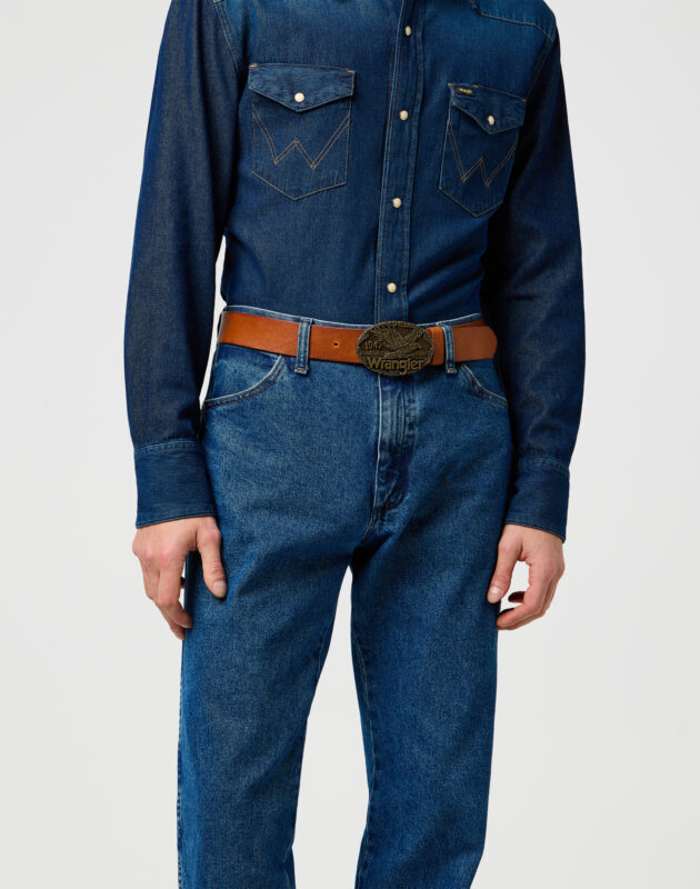 חגורת בצבע חום