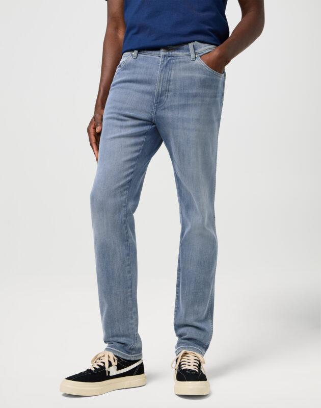 ג’ינס River בגזרת Regular Tapered