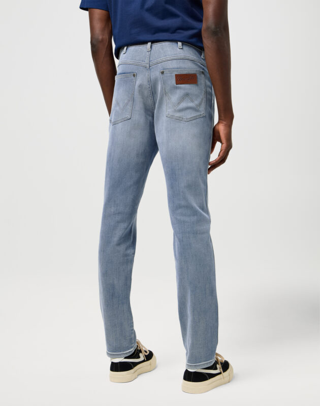 ג’ינס River בגזרת Regular Tapered