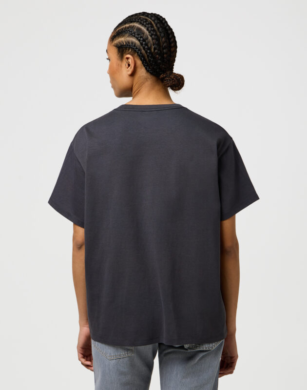 חולצת טי שירט קצרה