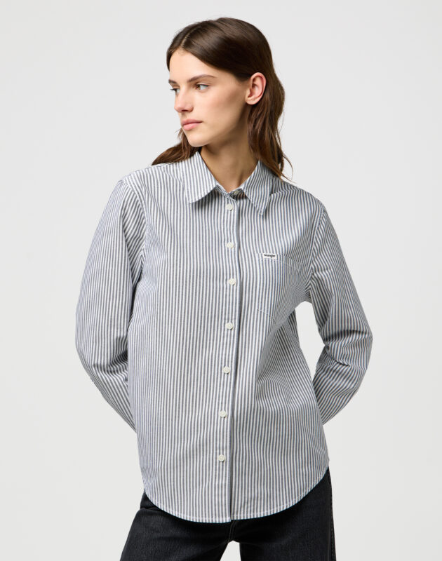 חולצת פסים מכופתרת בגזרה קלאסית