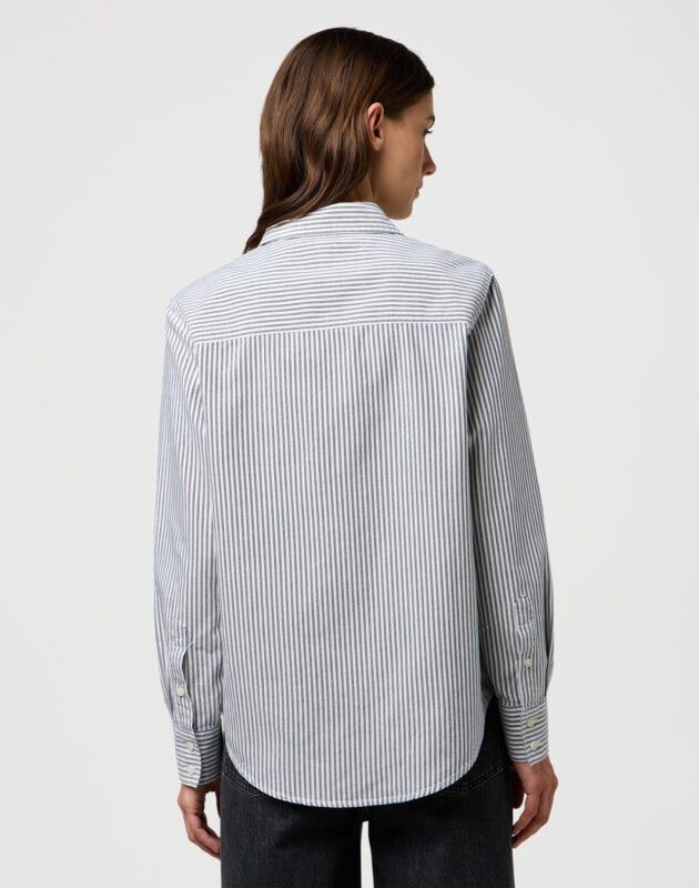 חולצת פסים מכופתרת בגזרה קלאסית