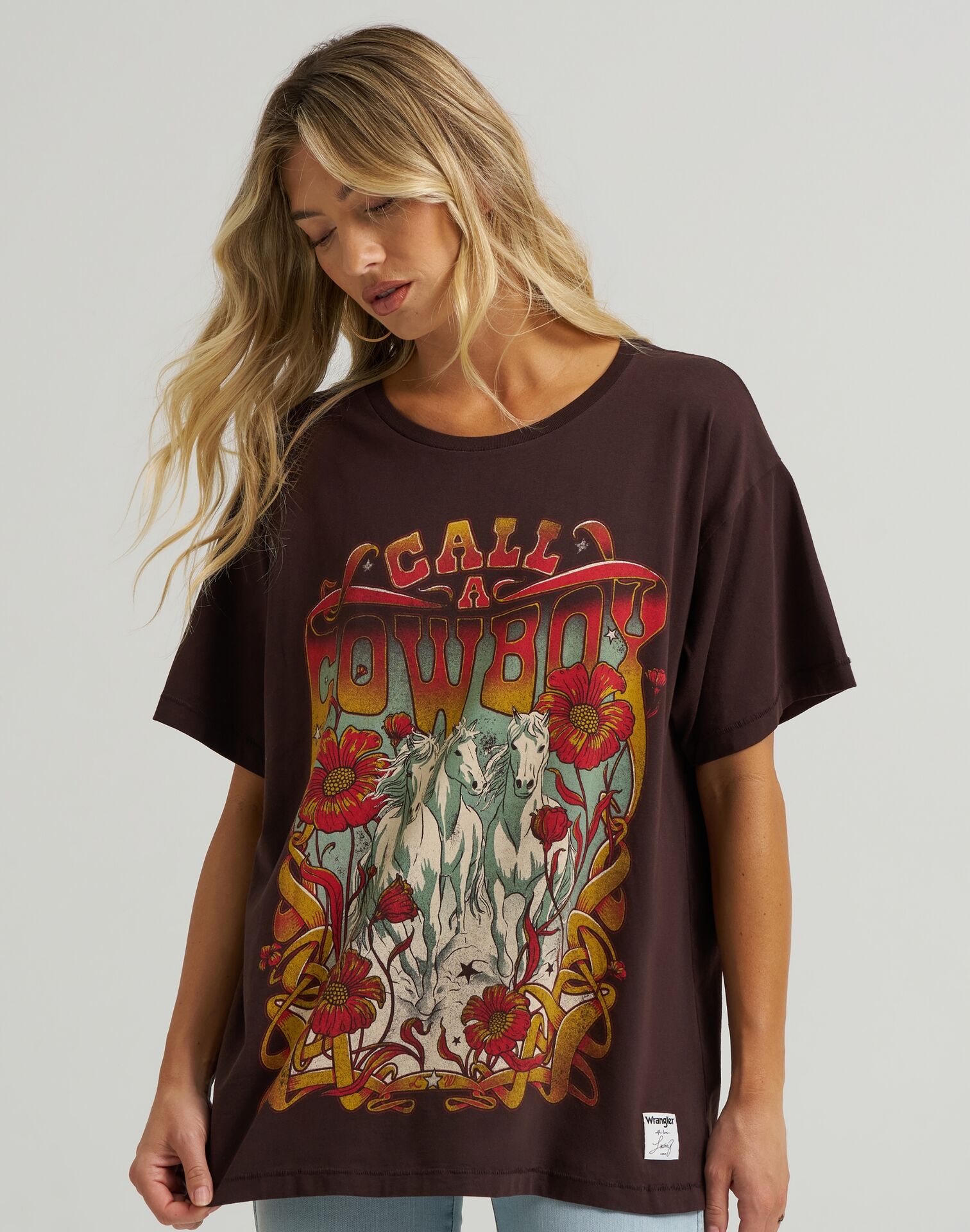 חולצת TEE בגזרת אוברסייז – תמונה 7