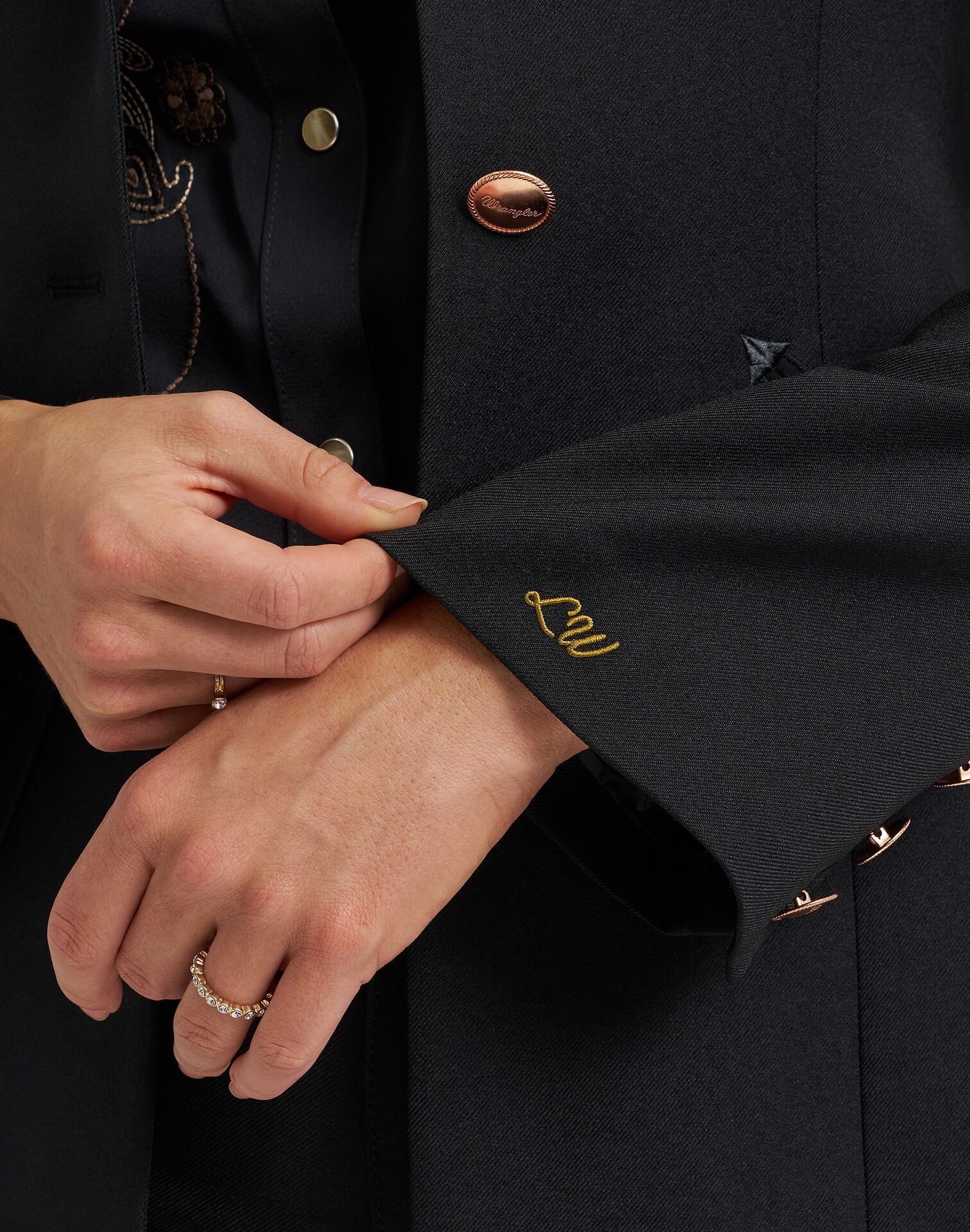 בלייזר Polywrancher מקולקציית Wrangler® X Lainey Wilson – תמונה 7