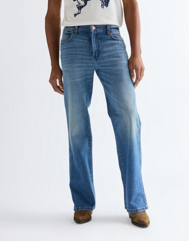 ג’ינס LOOSE BOOT
