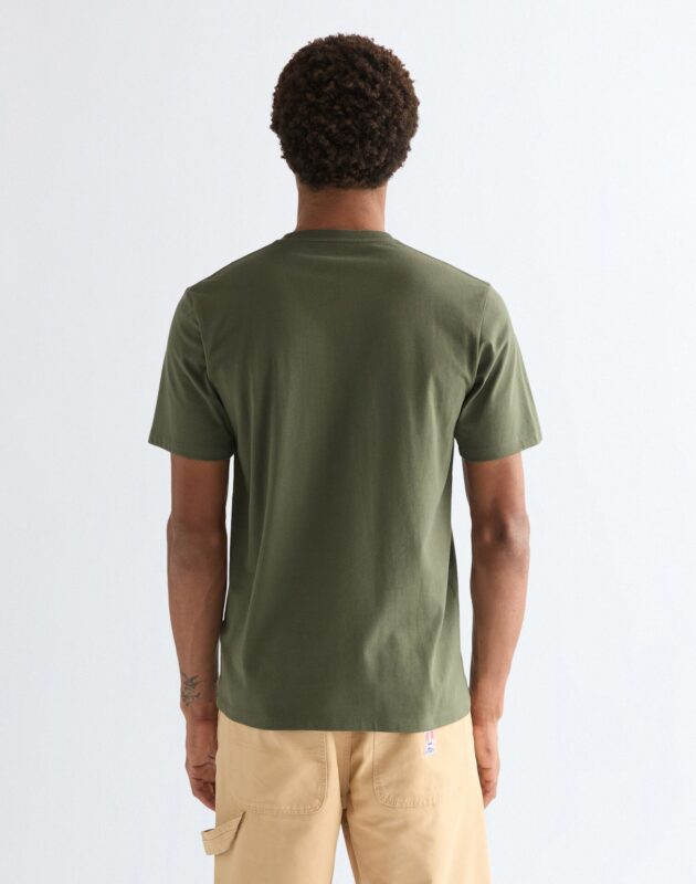 חולצת טי שירט קצרה