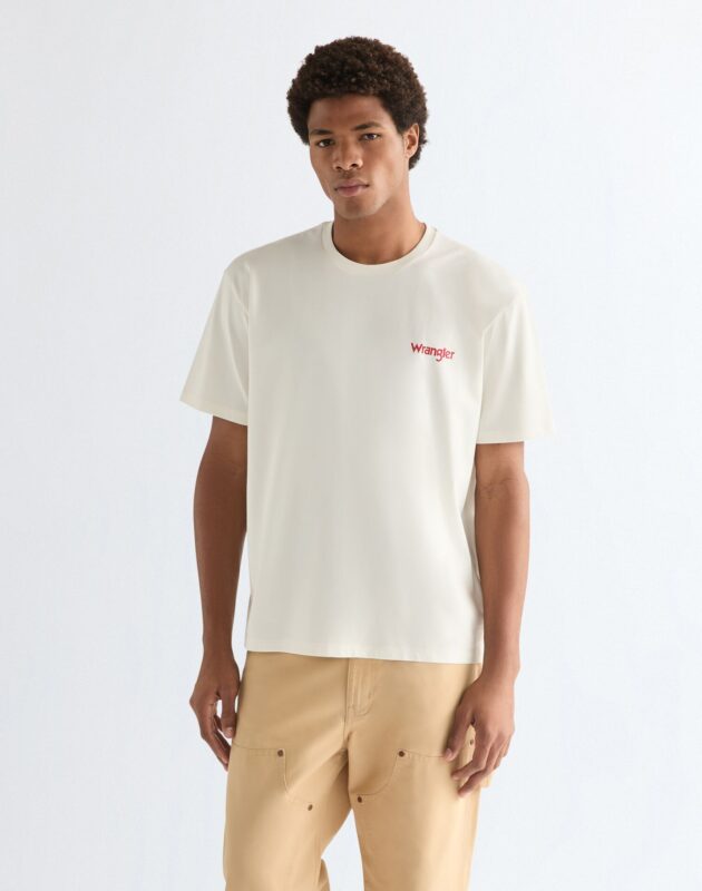 חולצת טי שירט קצרה