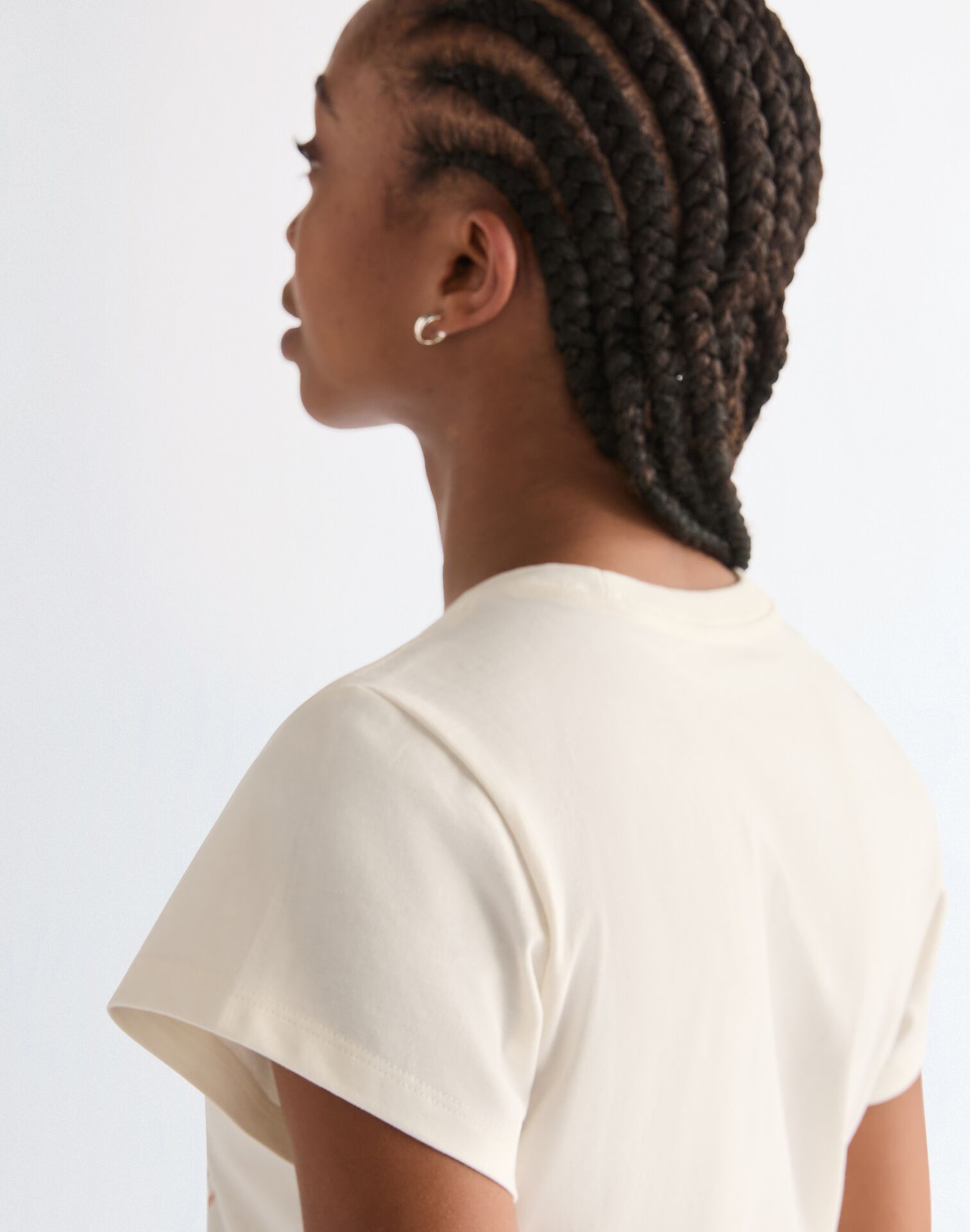 חולצת טי שירט קצרה – תמונה 4