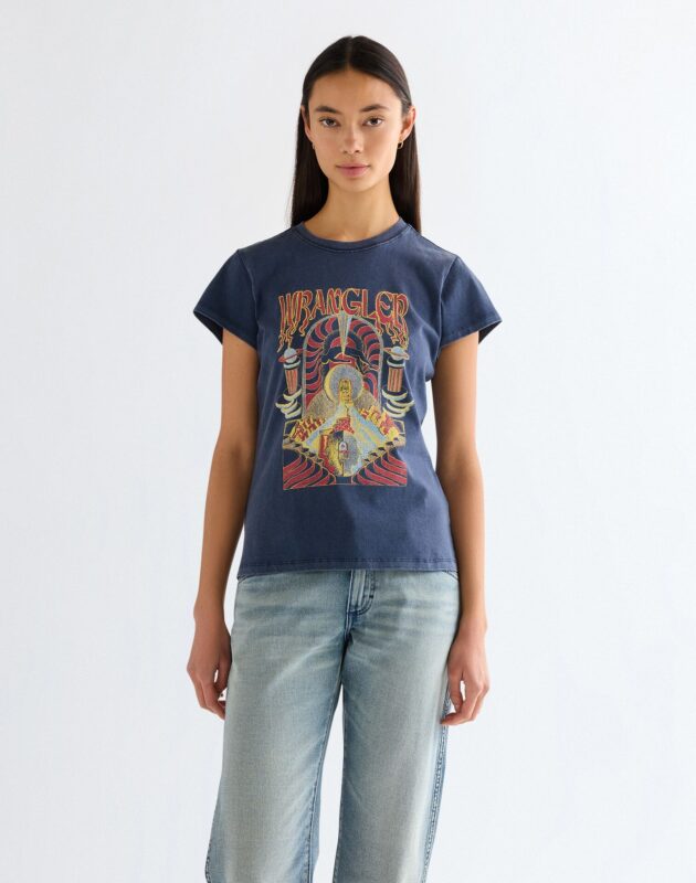 חולצת טי שירט קצרה