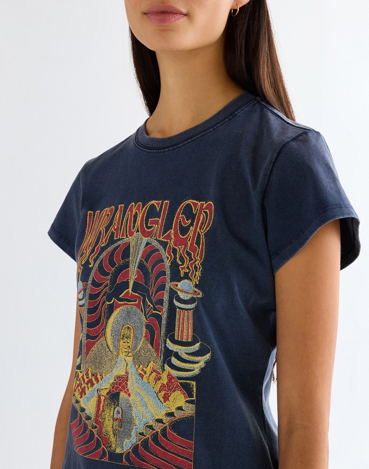 חולצת טי שירט קצרה – תמונה 4