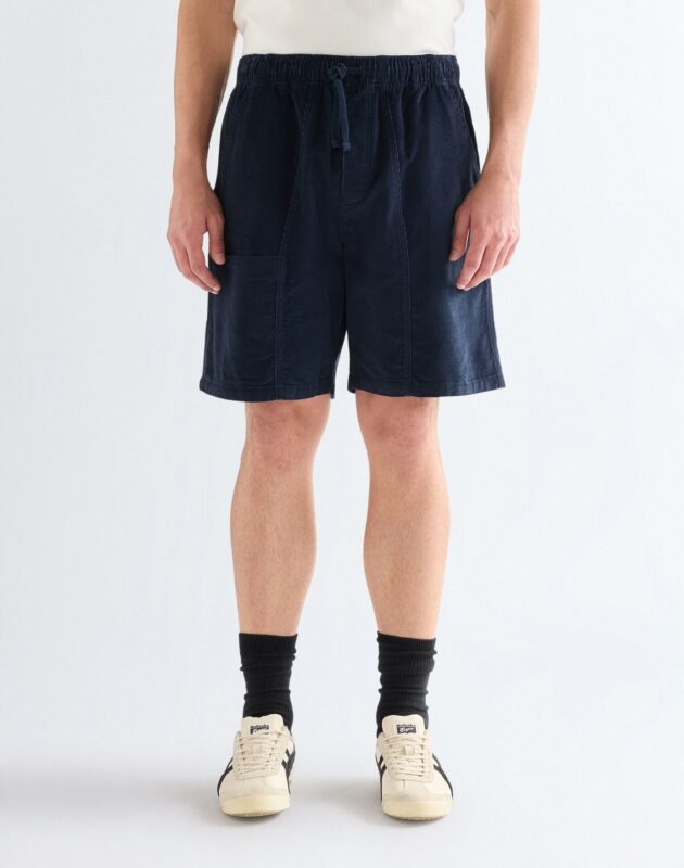 מכנסיים קצרים